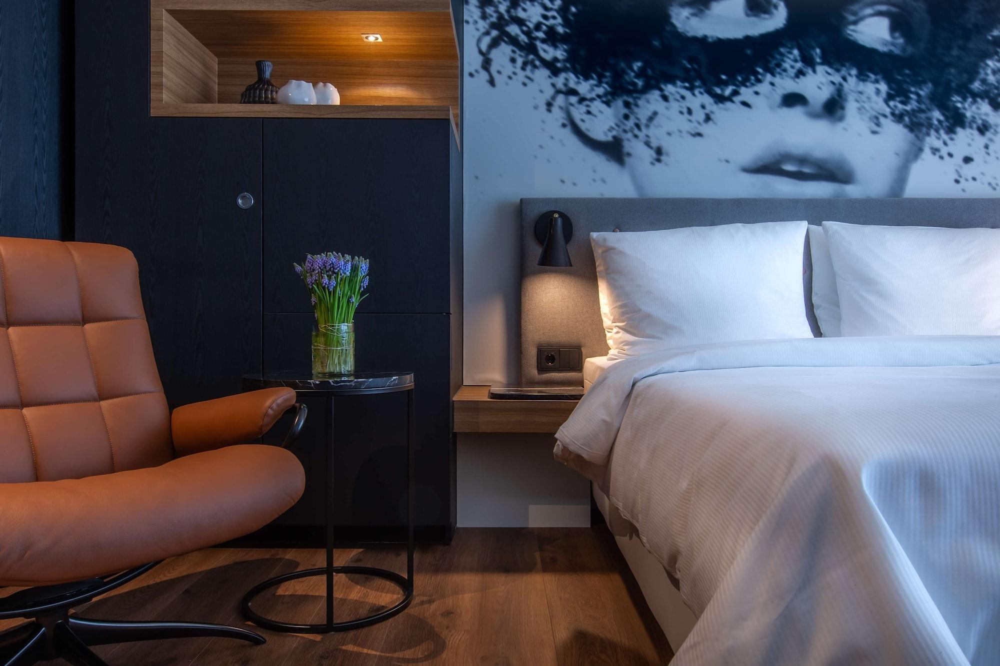 เรดิสัน บลู โฮเต็ล โคล์น Hotel โคโลญ ภายนอก รูปภาพ